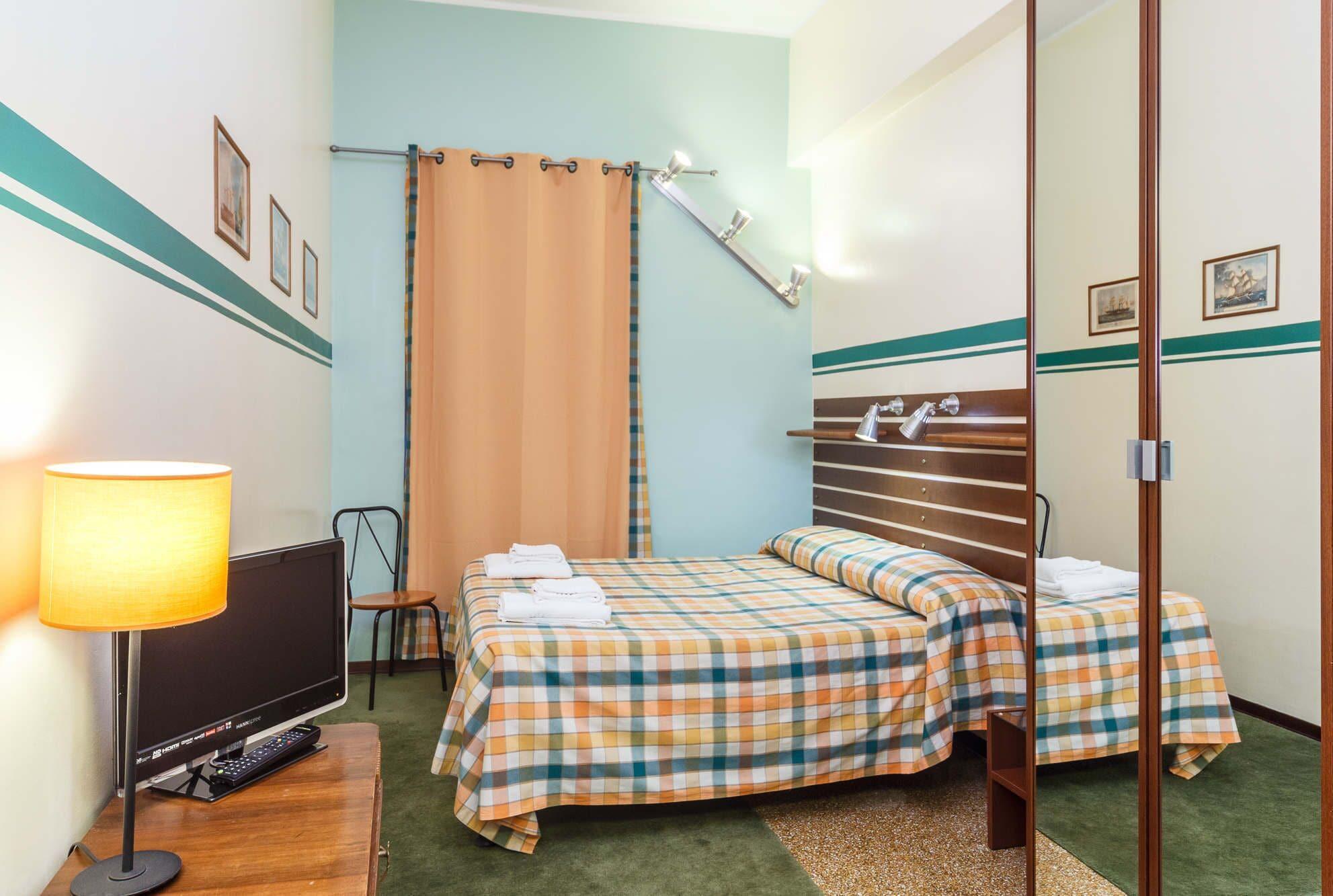 Hotel Cairoli Genoa