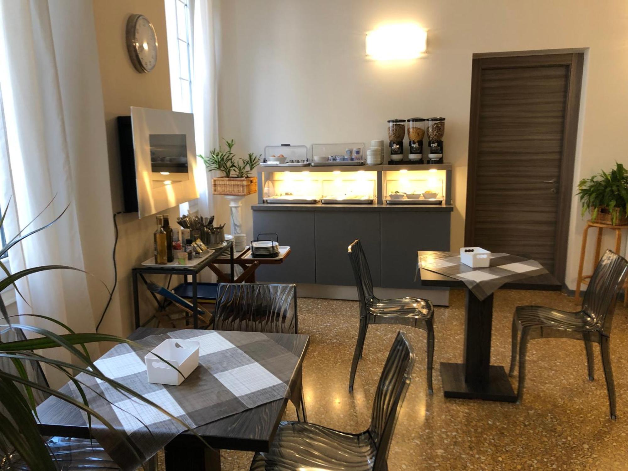 Cairoli Hotel Genua
